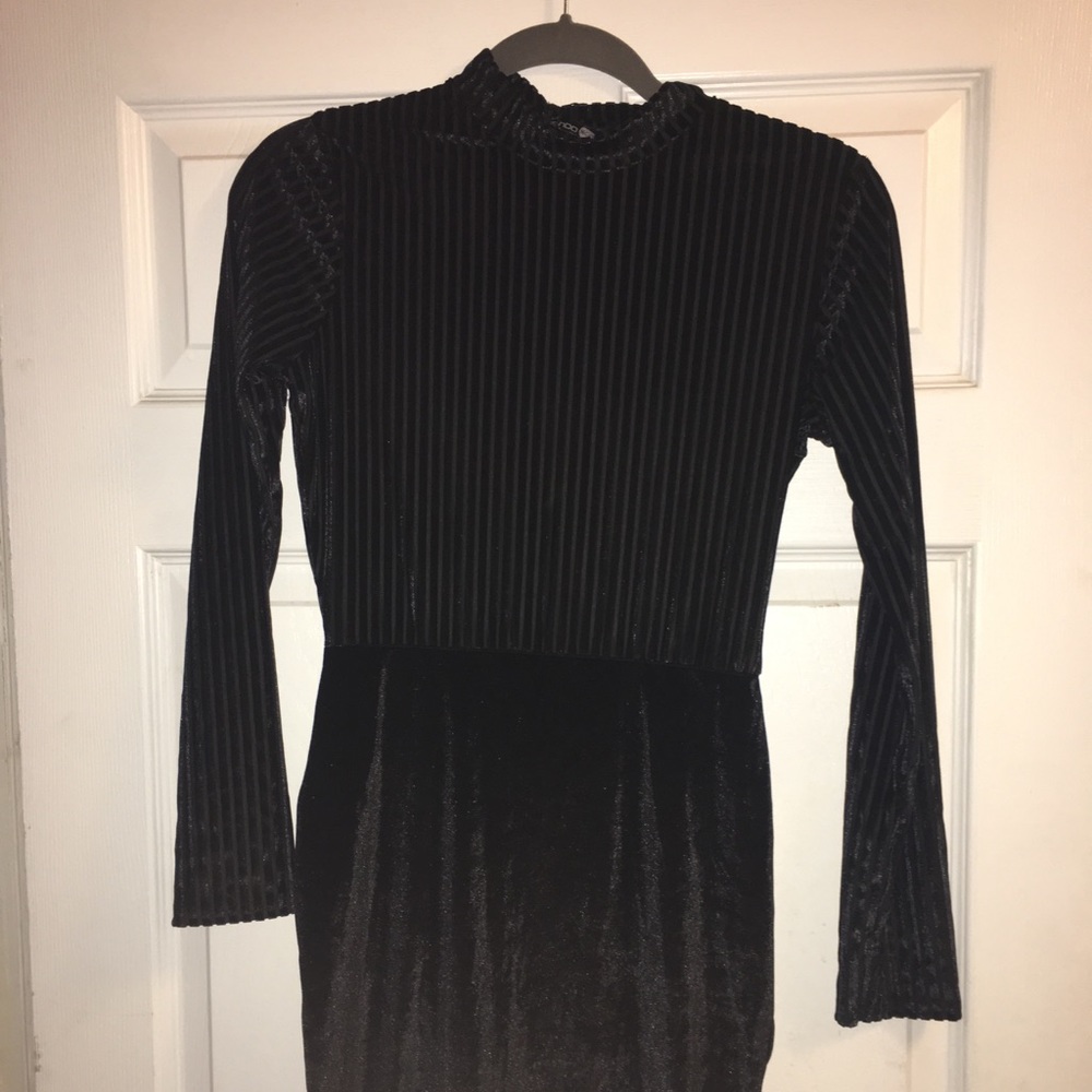 Black Long Sleeved Open Back Mini Dress